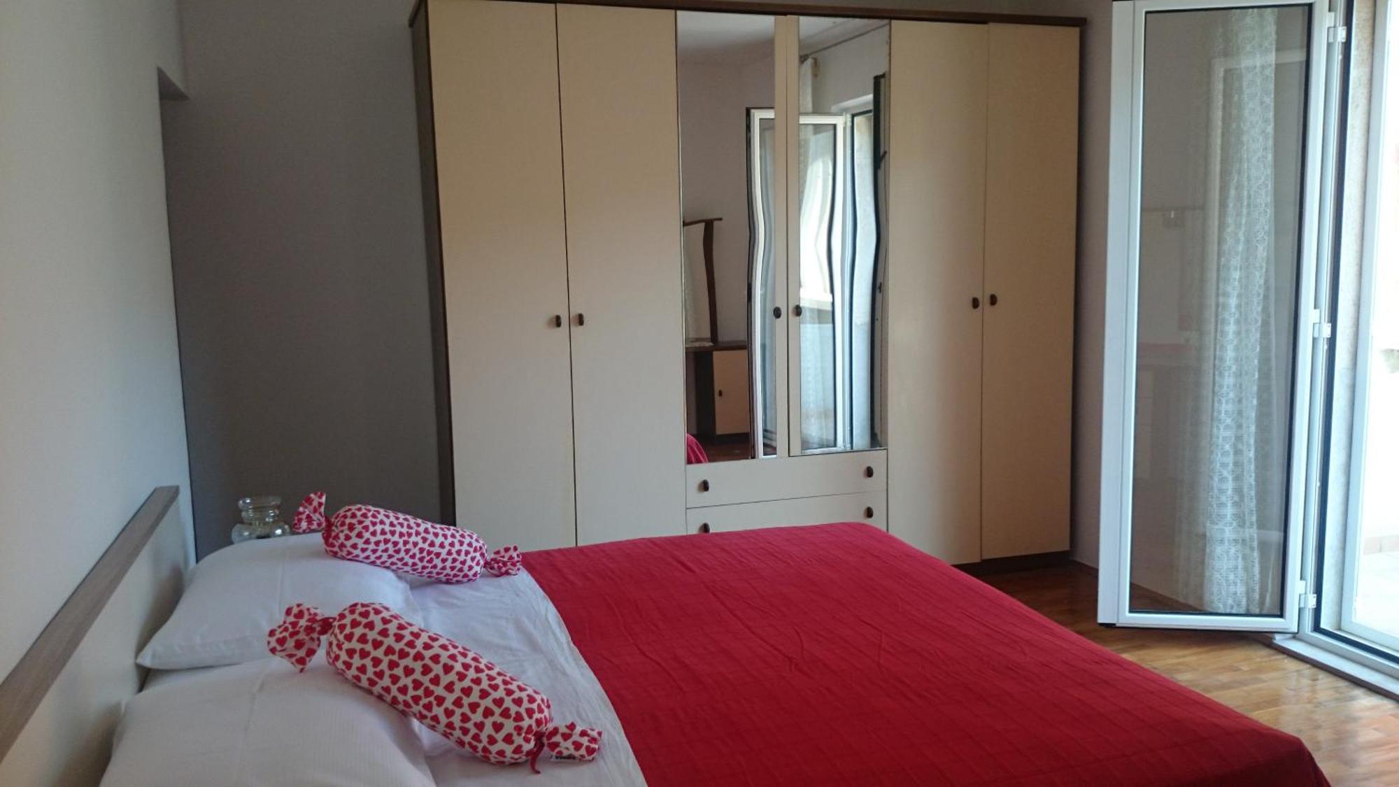 Apartments Grgo Хвар Екстериор снимка