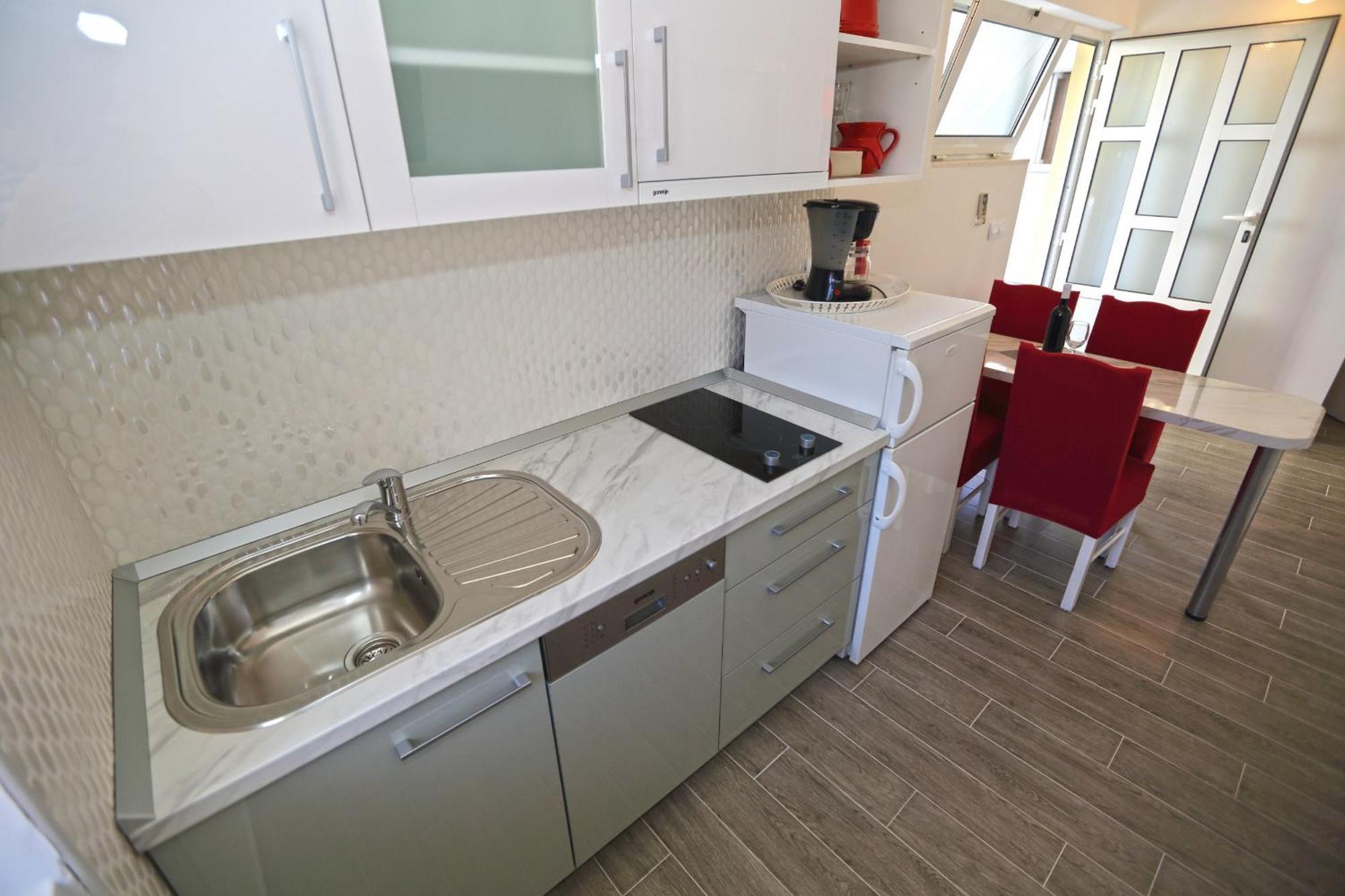 Apartments Grgo Хвар Екстериор снимка
