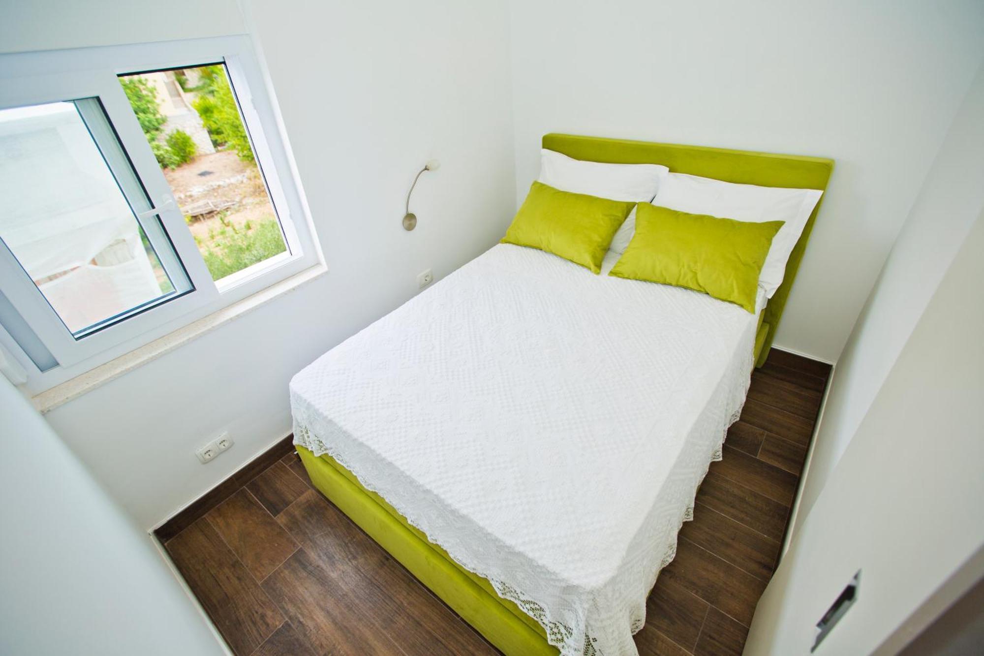 Apartments Grgo Хвар Екстериор снимка