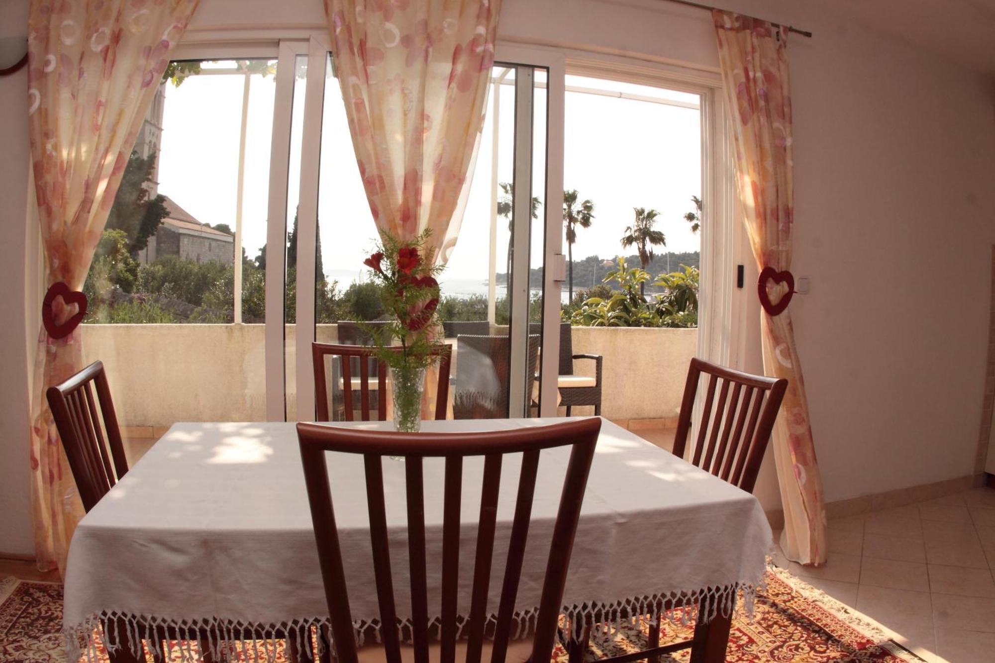 Apartments Grgo Хвар Екстериор снимка