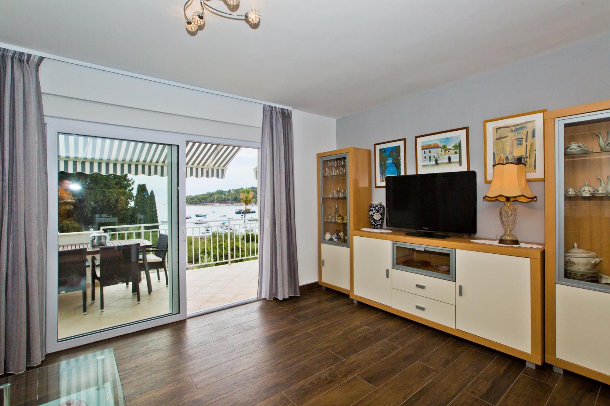 Apartments Grgo Хвар Екстериор снимка